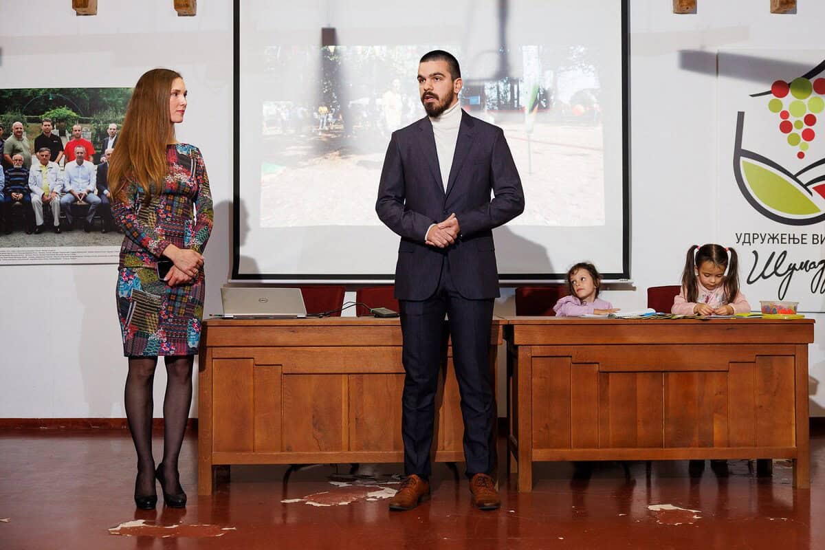 Koordinator volontera, Đorđe Gojković, obraća se prisutnima