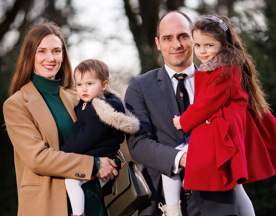 Porodična fotografija - princ Mihailo i princeza Ljubica Karađorđević sa princezom Natalijom i princezom Isidorom