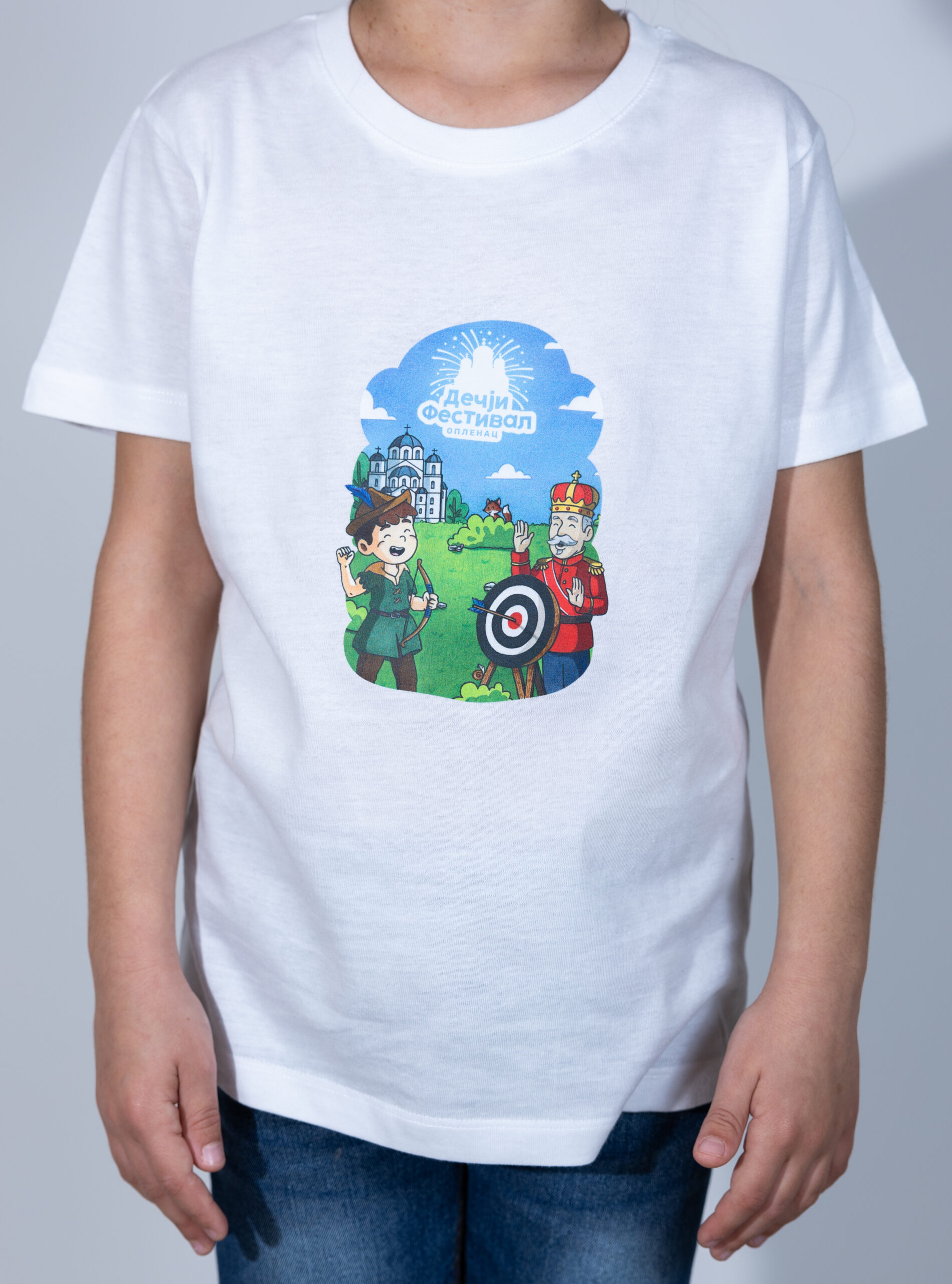 Dečak na Dečjem festivalu Oplenac - dečja majica