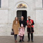 NJKV princ Mihailo, NJKV princeza LJubica, NJKV princeza Natalija Karađorđević sa glumcem Nikolom Škorić